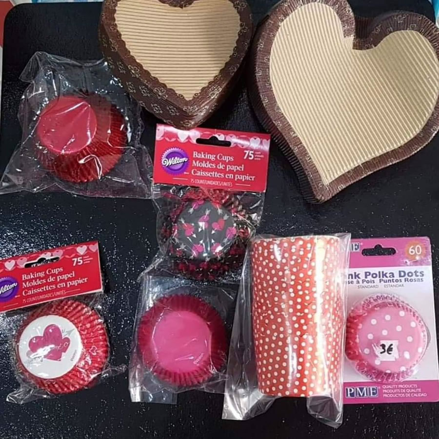 Ειδη ζαχαροπλαστικης και παρτυ.