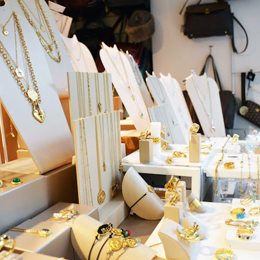 Ένδυση Αξεσουάρ