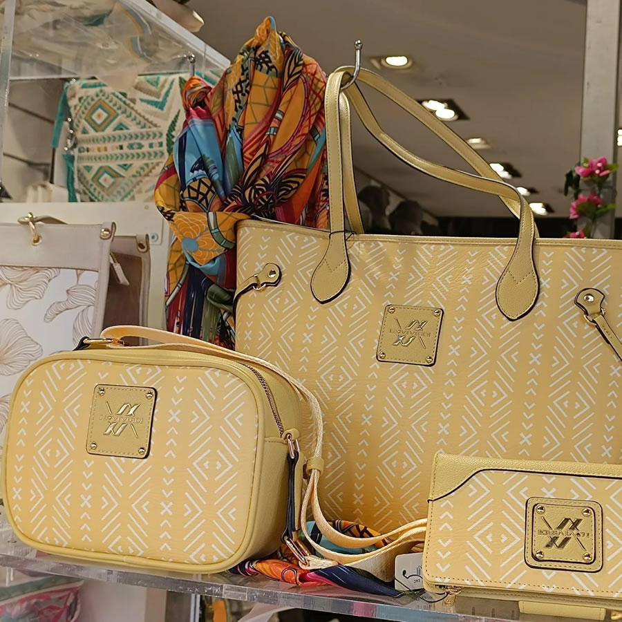 Γυναικεία Αξεσουάρ- Καλλυντικά